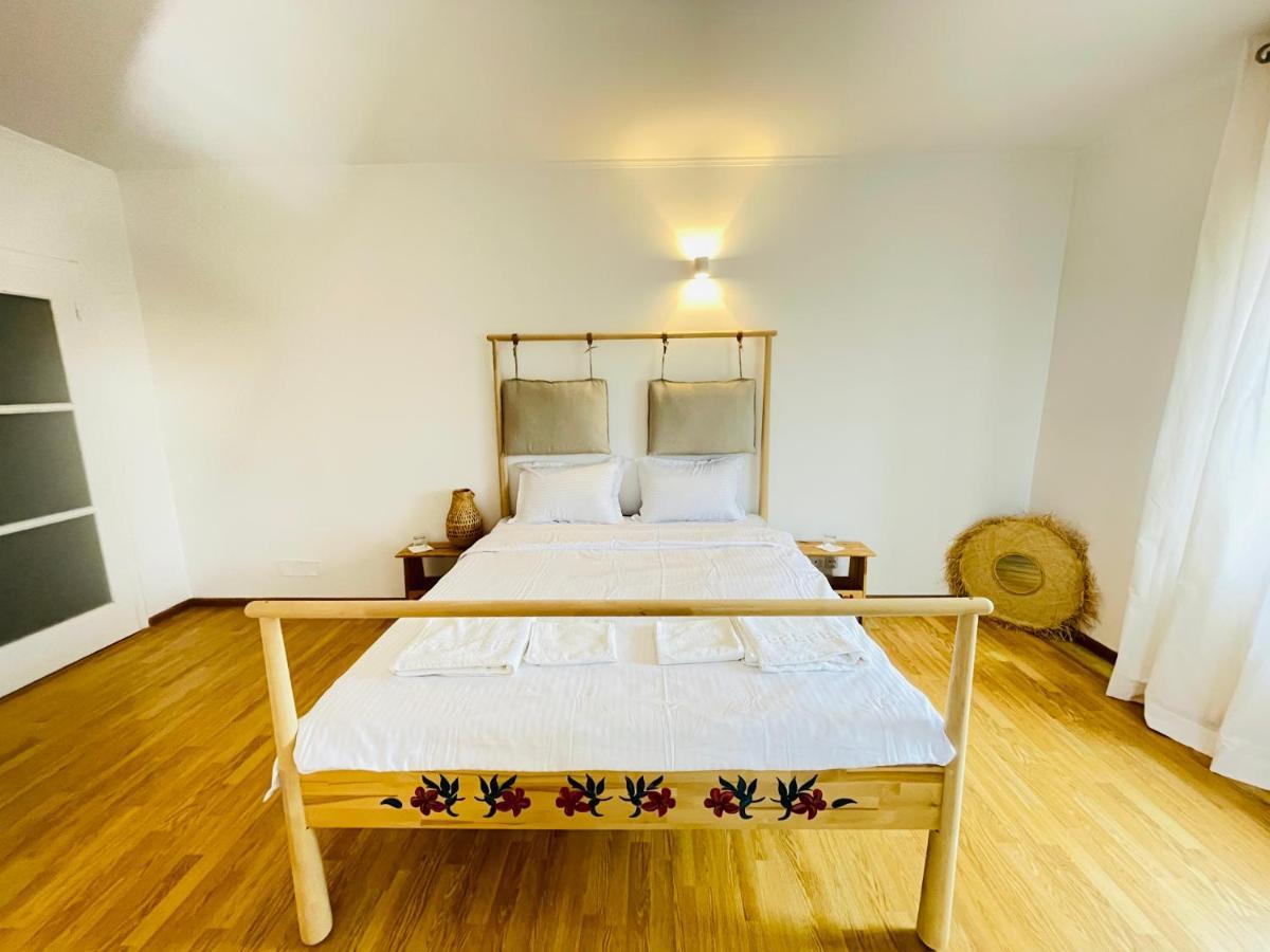 Biolocalia House Oltenia Балотешти Экстерьер фото